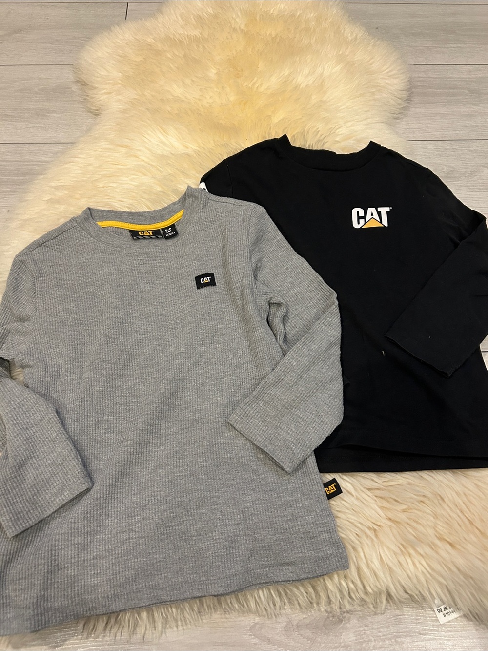 CAT Kids' Long-Sleeve Tee Set - Gray & Black